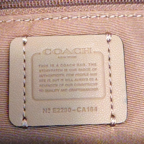 Coach Convertible Strap Tan Shoulder Bag. - Picture 6 of 14